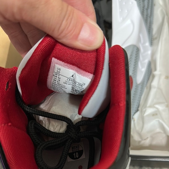 Jordan max Aura 2 new - Picture 4 of 5
